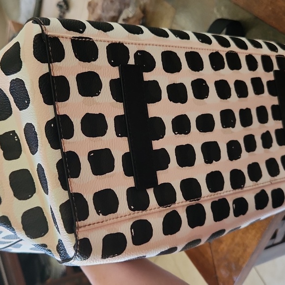 NWOT KATE SPADE DIAPER BAG TOTE WITH CHANGING PAD - Picture 4 of 7